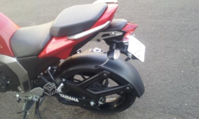 Moto Yamaha FZ 2.0