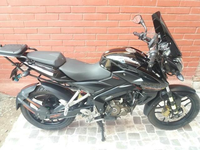 Moto bajaj pulsar 150 ns