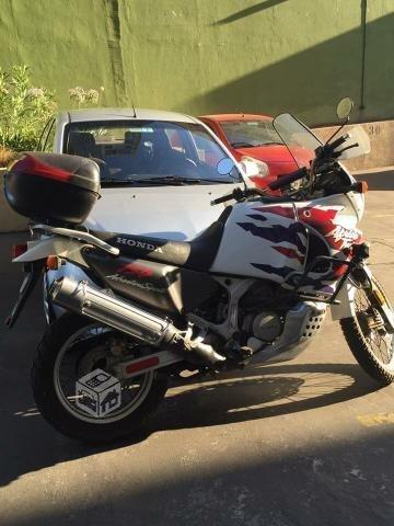 Moto Africa Twin 750cc
