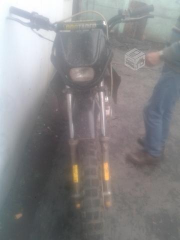 Moto 200cc solo cerro