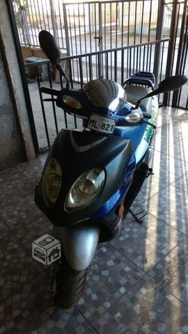 Moto scuter takasaki