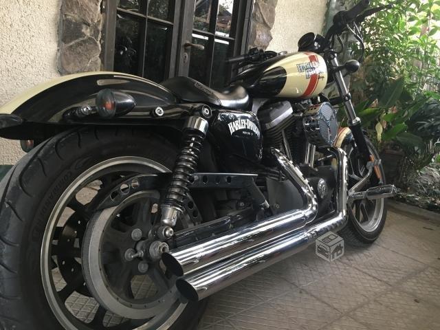 Harley Davidson iron 883