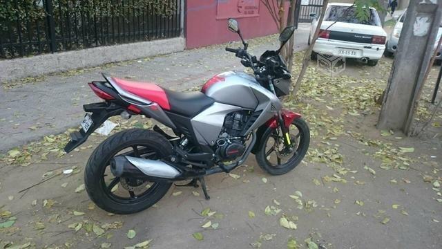 Honda Invicta 150 cc