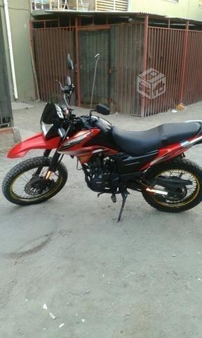 Moto loncin enduro 150cc