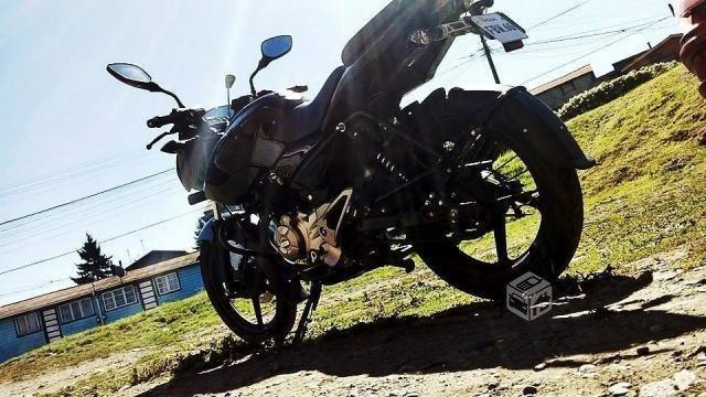 Moto bajaj pulsar ls año 2016