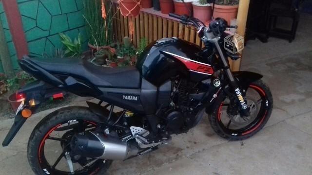 Moto yamaha fz16