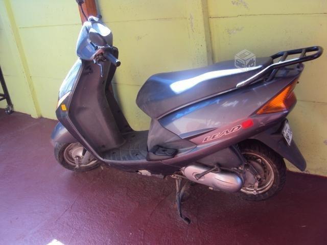 Honda scooter lead