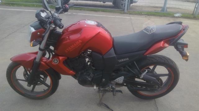 Yamaha FZ 16 2015