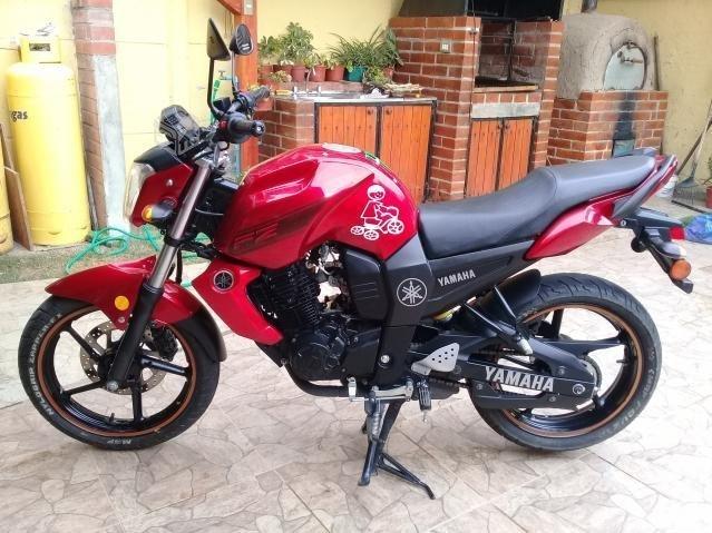 Moto yamaha fz 16