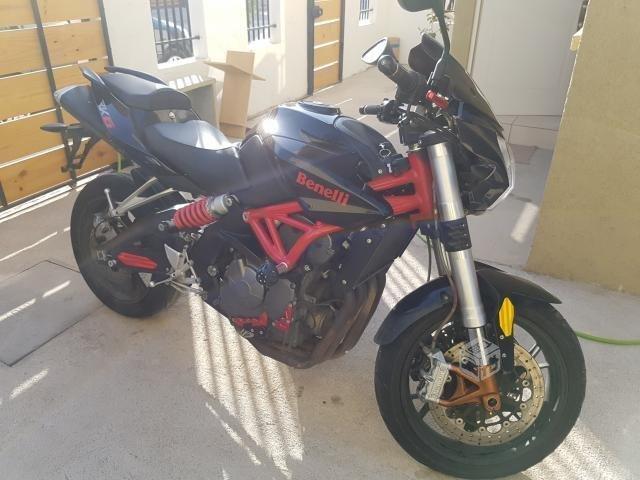 permuto moto benelli rk6