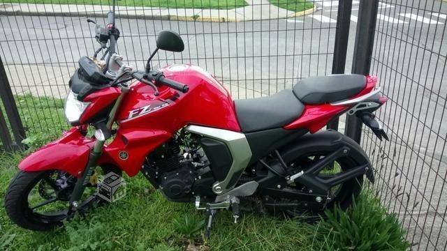 Moto Yamaha FZ 16 150cc año 2016 con 3.600km