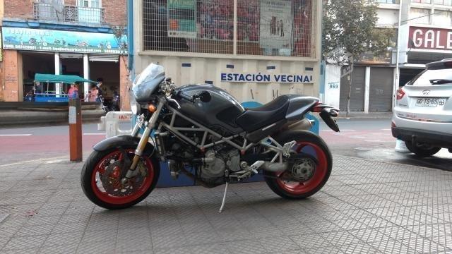 Ducati monster S4R 1000cc