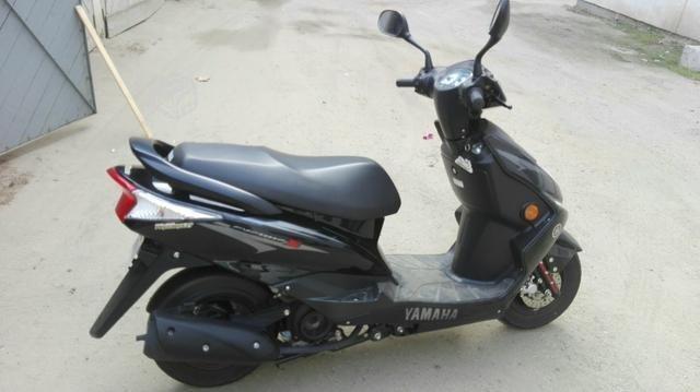 moto scooter 125 yamaha