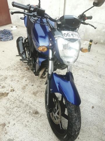 Moto Yamaha FZ