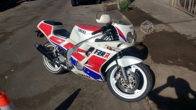 Yamaha fzrr deltabox 400cc año 98