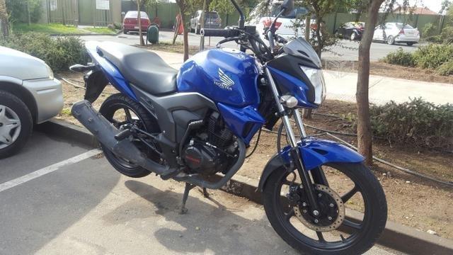 Moto honda invicta .150