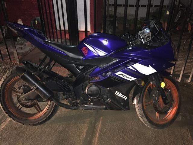 Yamaha R15