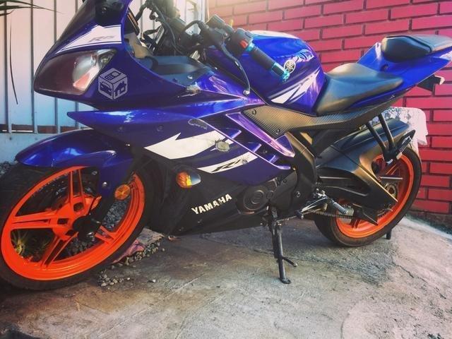 Yamaha R15