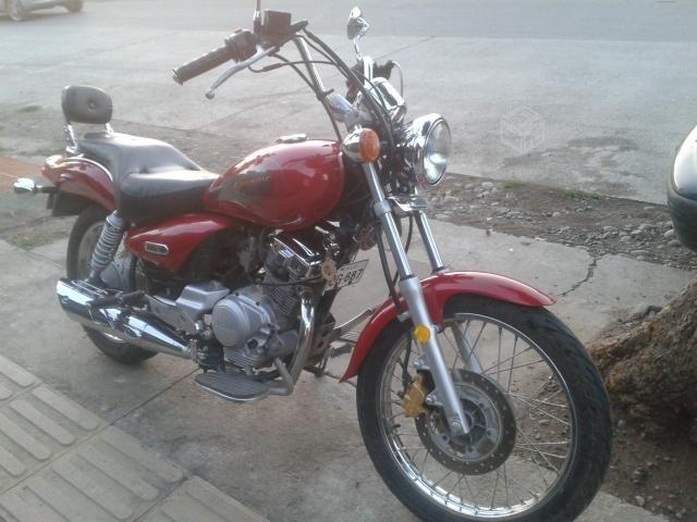 Moto yamaha chopera