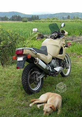 Yamaha Super Tenere 750