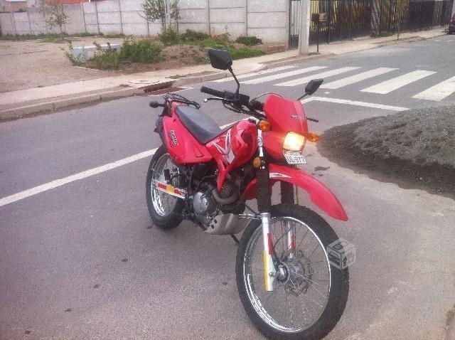 Motocicleta Euromot GXT 200