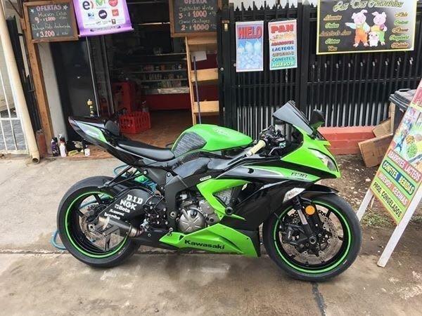 KAWAZAKI ZX636r