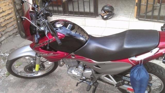 Moto Honda Nx400 Falcón 2012