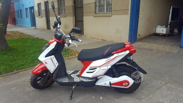 Moto Scooter Electrica Dakar