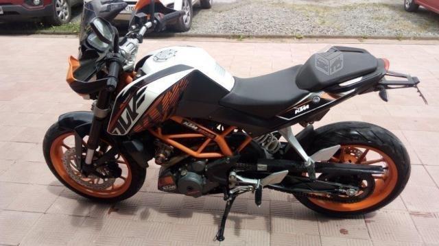 KTM Duke 390, 2015