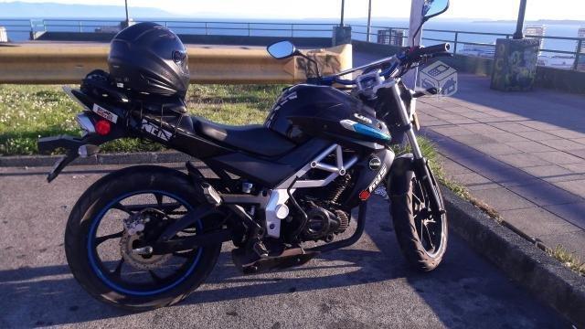Um xtreet 200cc