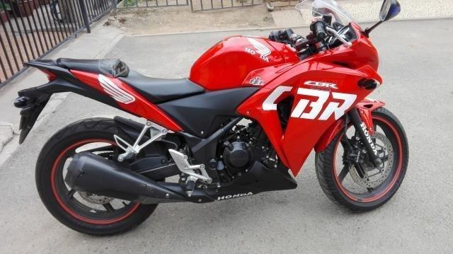 HONDA CBR 250 AÑO 2015