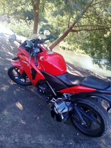 Honda cbr 250r