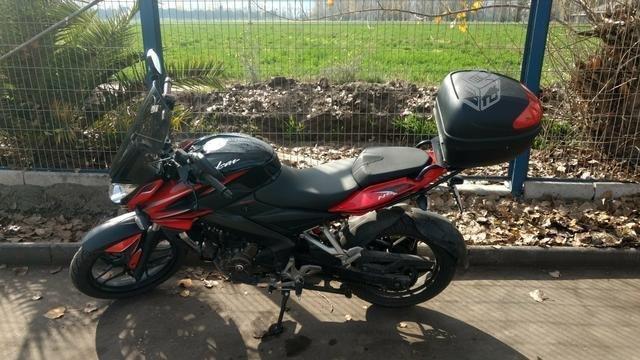 Bajaj pulsar 200Ns