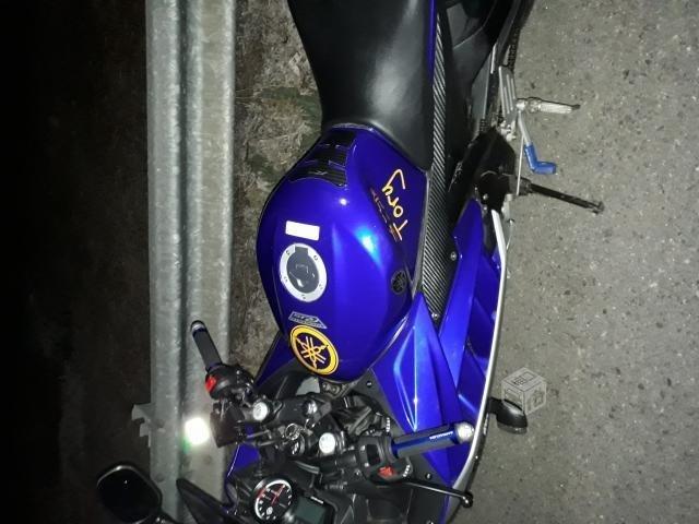 Excelente moto yamaha r15 varios extras