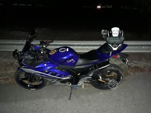 Excelente moto yamaha r15 varios extras