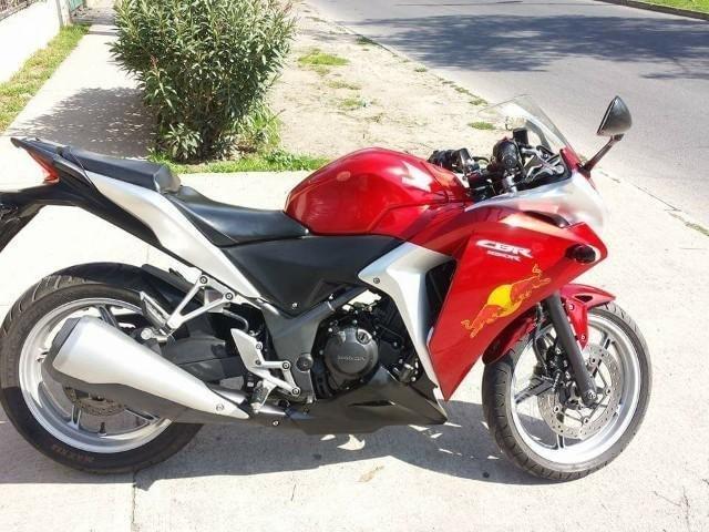 Honda cbr 250r