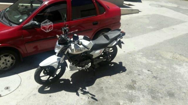 Moto keeway RKS 150