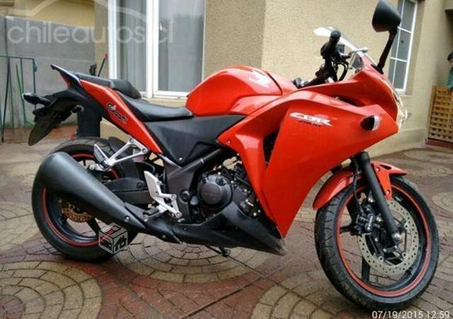 Moto honda cbr 250