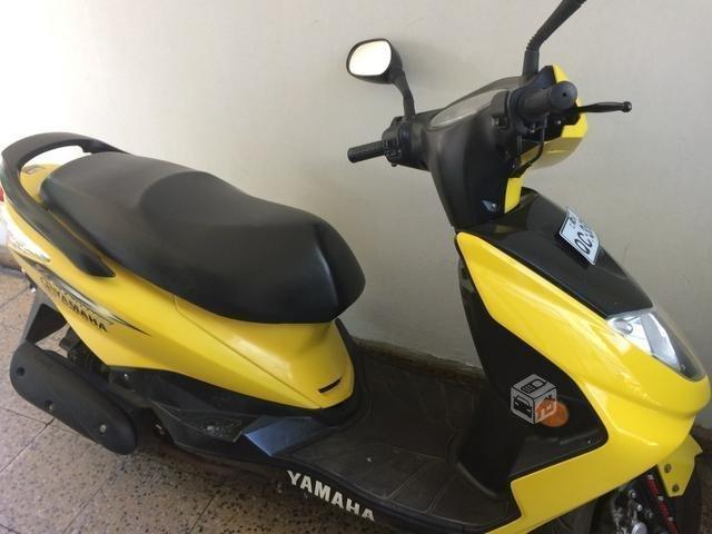 Scooter yamaha