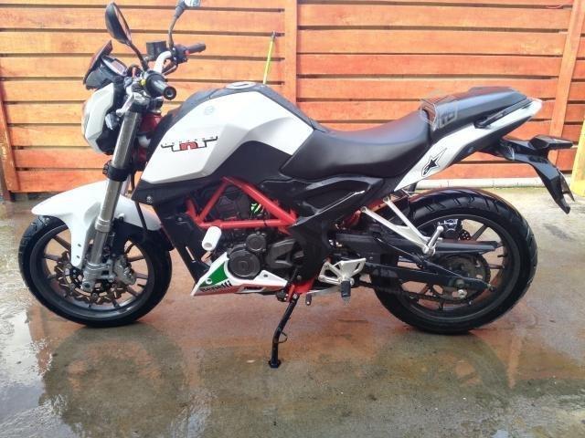 Benelli TNT25 moto, mantención recién