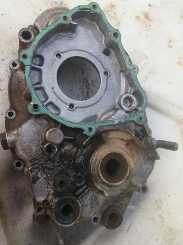 Busco: Carcaza lado izquierdo xr 250 año 2000