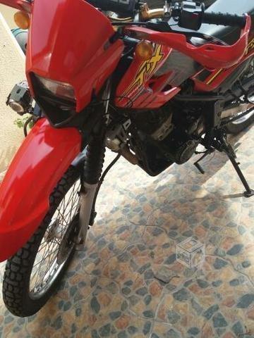 Moto Enduro 250cc motorrad