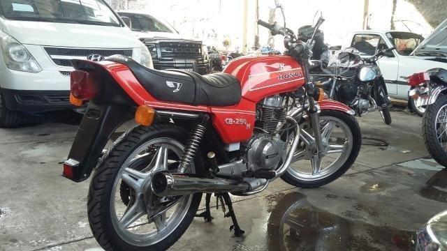 Moto Honda CB 250N Año 82