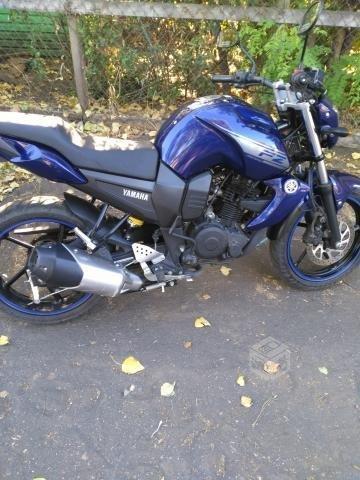 Moto yamaha fz16