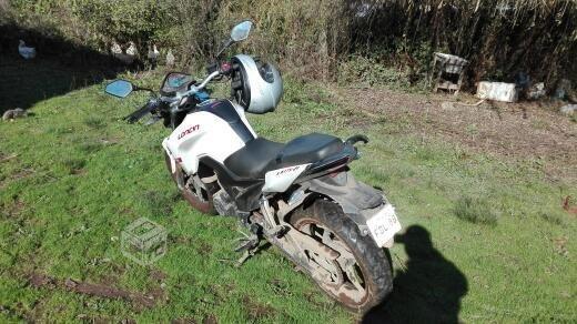 Moto loncin 180cc CR5