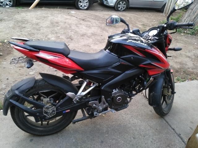 Bajaj Pulsar 200NS, 2016