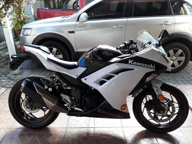 Kawasaki Ninja 300 ABS Edicion especial 2015
