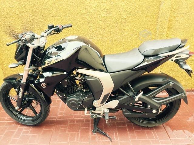Moto Yamaha fzn 150