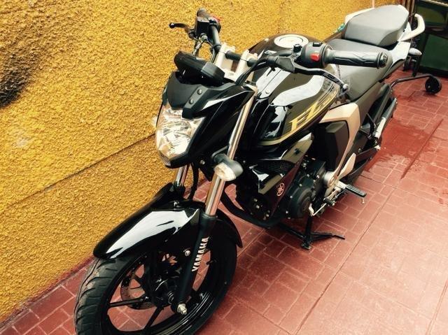 Moto Yamaha fzn 150