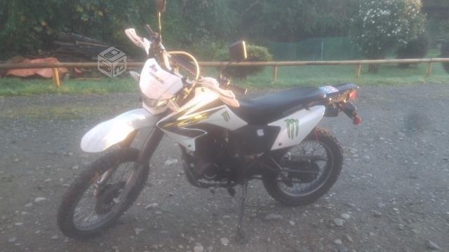 Permuto ttx tornado 250cc